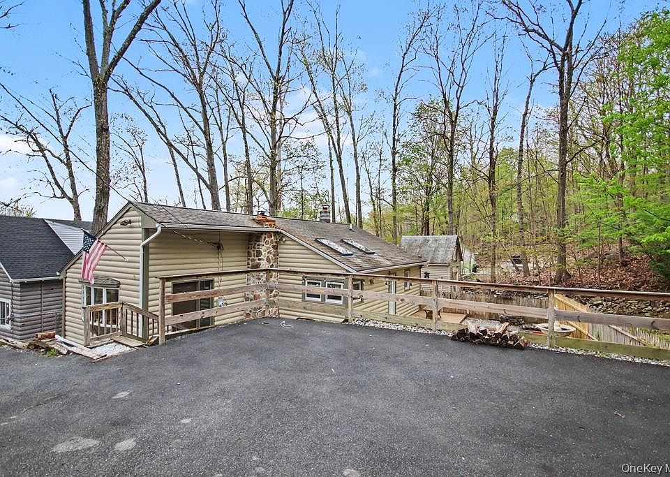 1st image of 9 Wildwood Drive