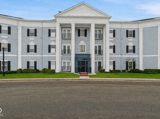 12926 University Cres APT 3A, Carmel, IN