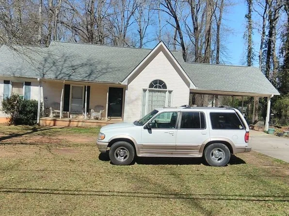 1583 W Poplar St, Griffin, GA 30224