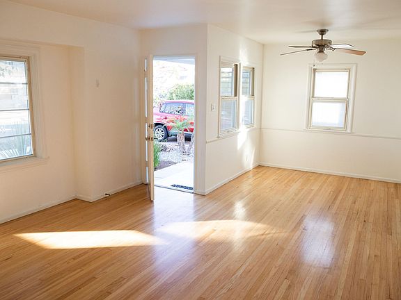 3rd image of 2201 Manzanita Ln
