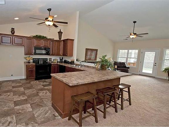 3rd image of 1124 Scepter Ln W #218