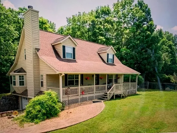 334 Avery Scroggs Rd, Hayesville, NC 28904