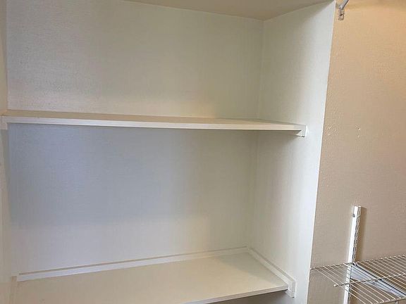4th image of 1606 W Magnolia Blvd #4