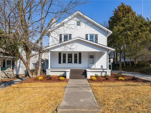 1216 W Market St, Greensboro, NC 27403