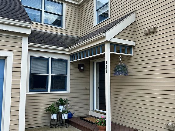 2nd image of 137 Spinnaker Way