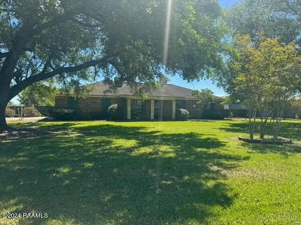 3013 Patoutville Rd, Jeanerette, LA 70544
