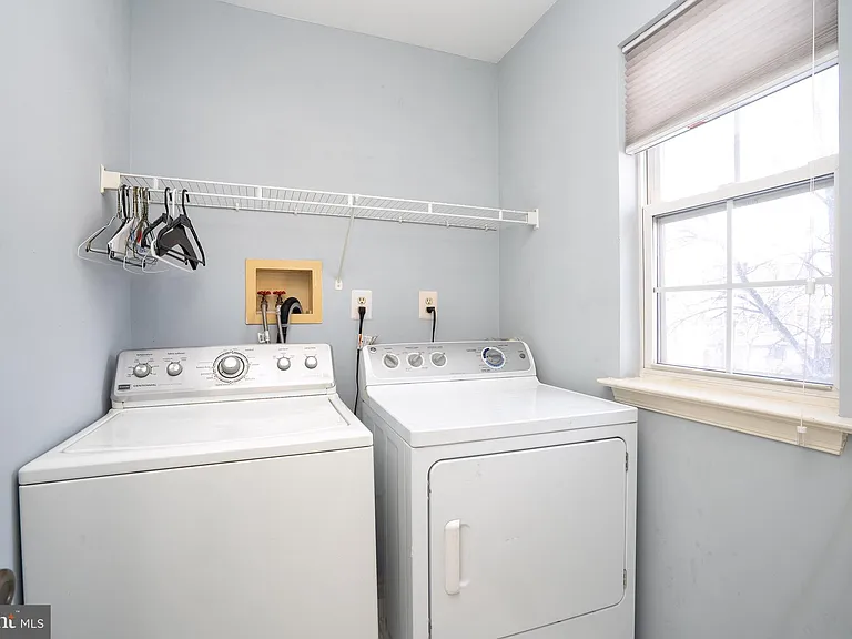 128 S Barrow Pl — Photo 16