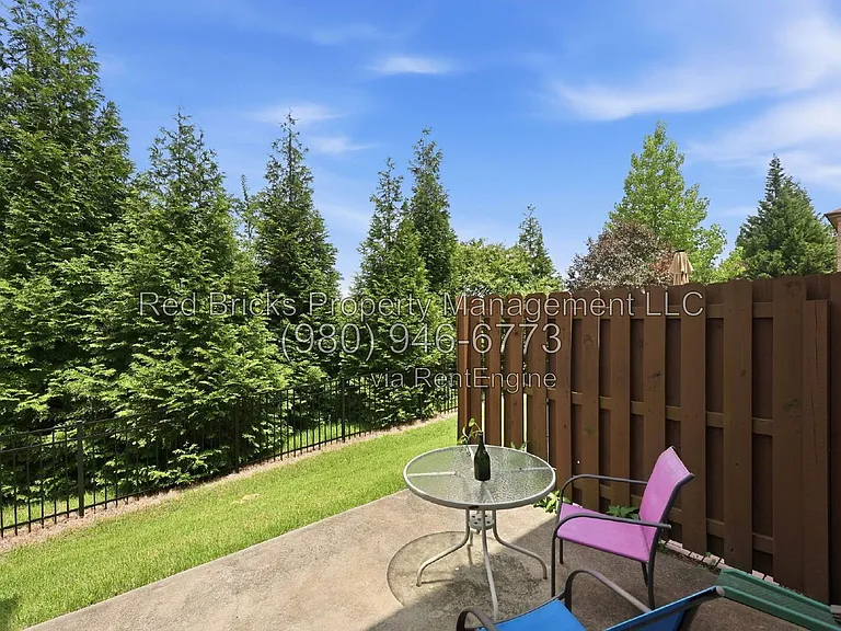 9659 Camberley Ave NW — Photo 38