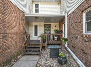 903 N Linden St APT 21, Normal, IL 61761