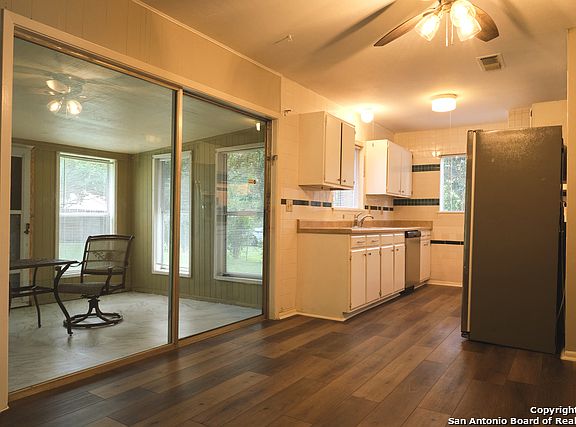 2nd image of 4334 Avenida Prima St