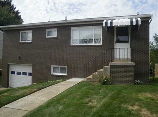 230 Vermillion Dr, Pittsburgh, PA