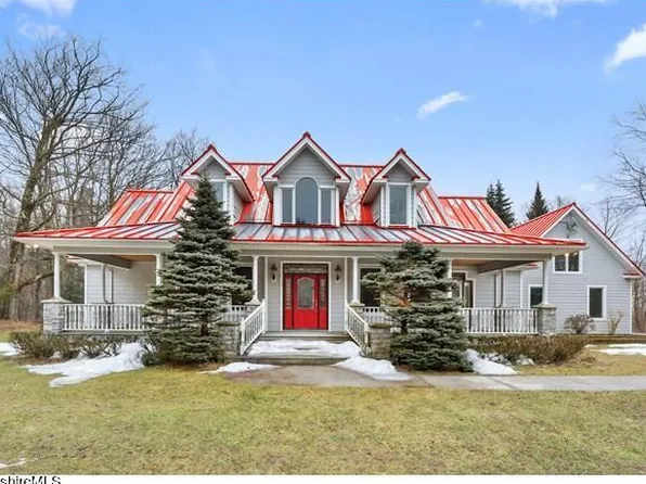 7 Poirot Rd, Florida, MA 01247