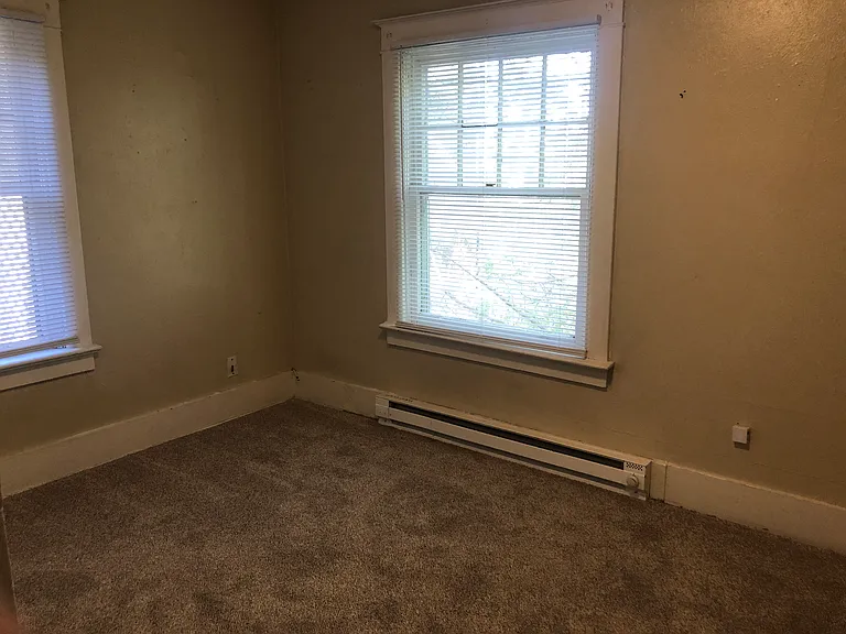 745 NE Maple St #3B — Photo 7