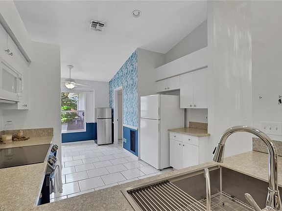 3rd image of 1835 W Crown Pointe BLVD