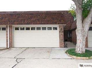 2812 Ponca St, Lincoln, NE 68506