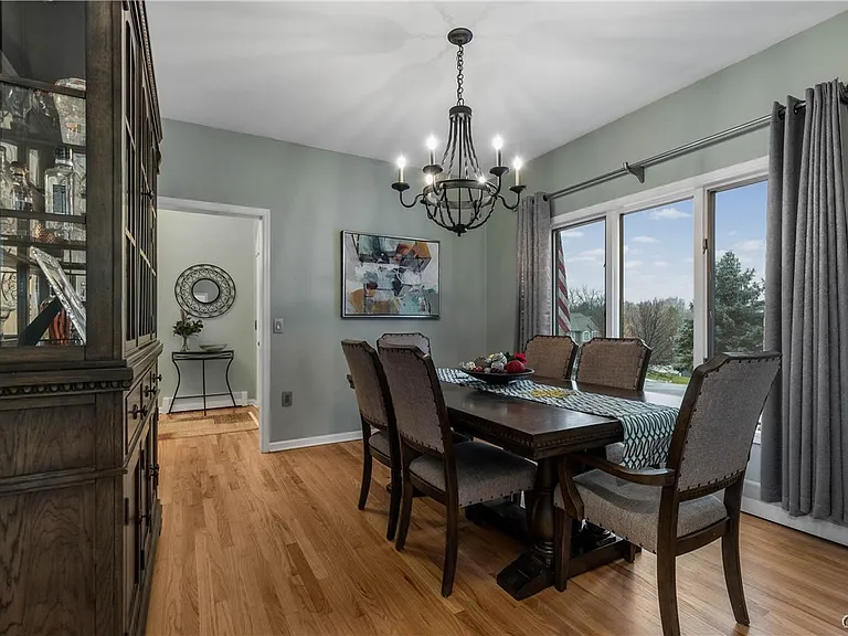 4892 Macgregor Ln — Photo 10