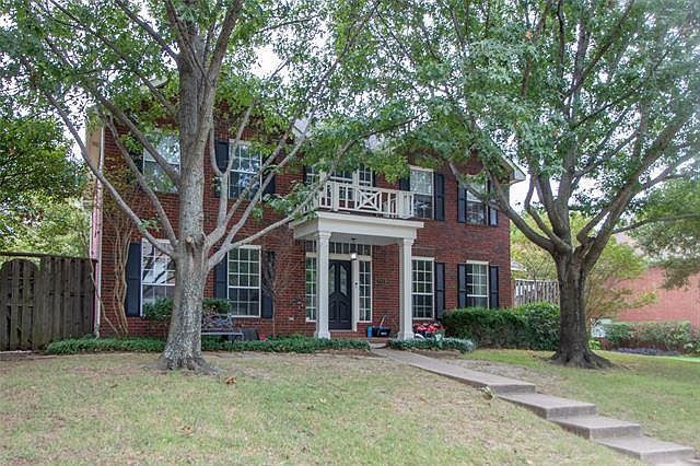 1st image of 713 Post Oak Dr
