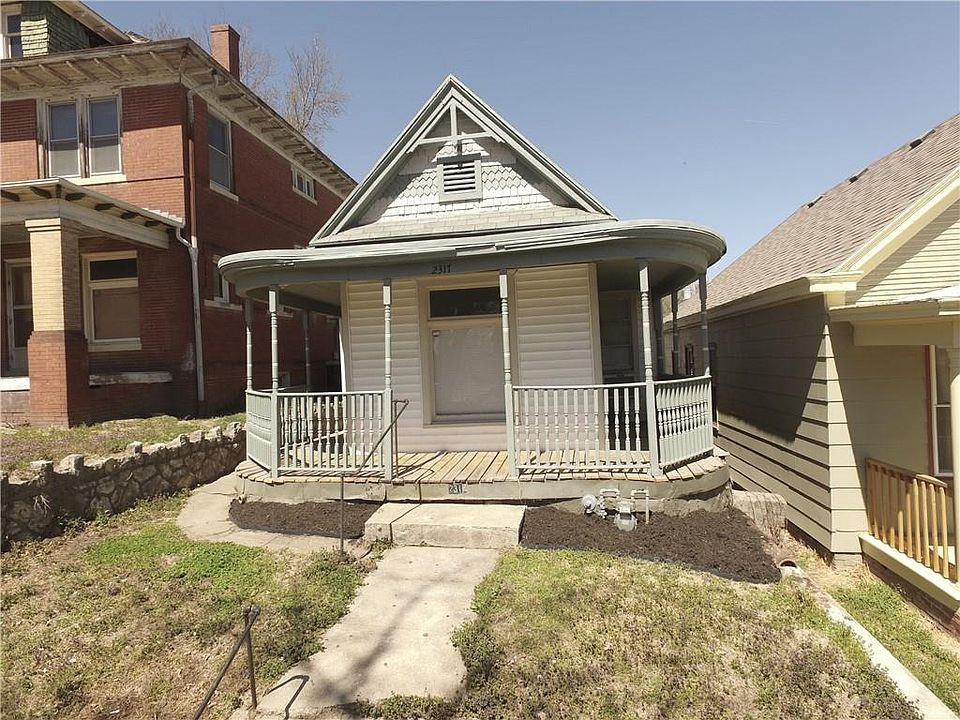 1st image of 2317 Felix St