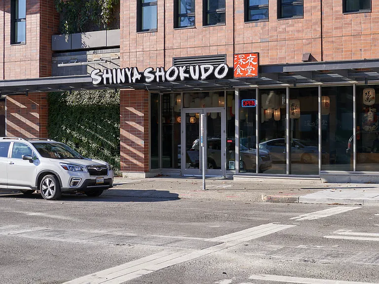 Take Your Tastebuds on a Journey With Belltown's Collection of Delicious Restaurants and Variety of Cuisines