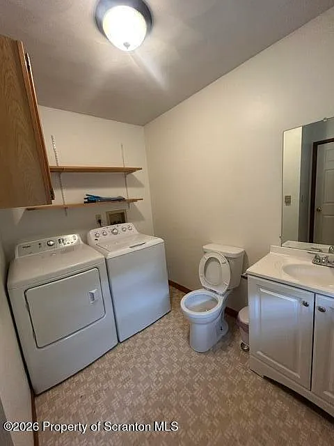3 bed, 2.5 bath, 1500 sqft, $1,850 — Photo 2