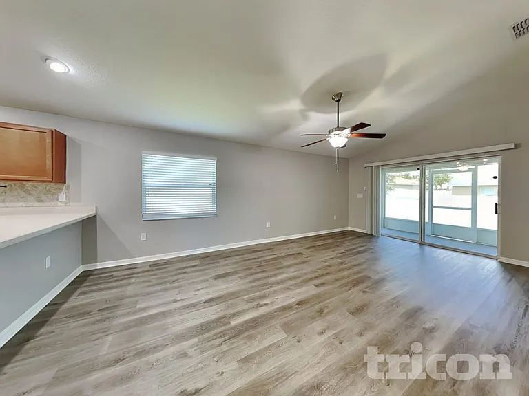 921 Kingfisher Dr — Photo 4