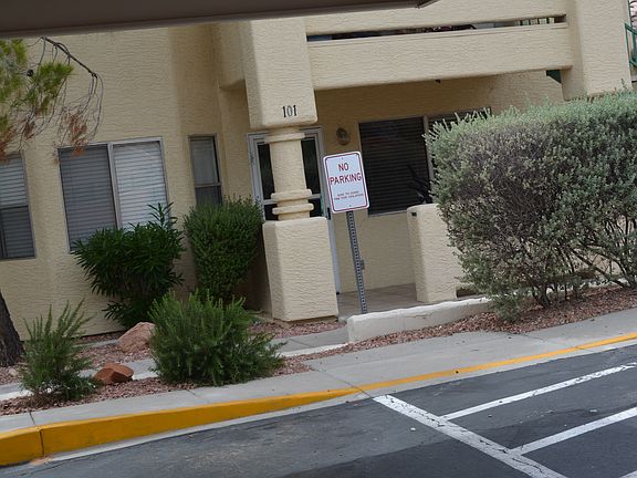 Close Carport Parking