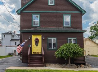 26 Spruce St, Gloversville, NY 12078