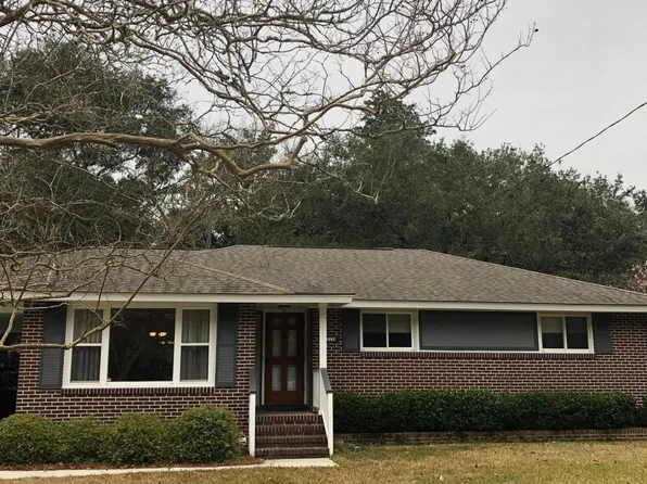 1111 Southgate Dr, Charleston, SC 29407