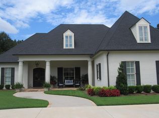 900 42nd Ct, Meridian, MS 39305