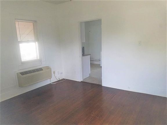 3rd image of 513 E 20th St #1A-1A-1A
