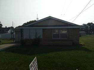 308 N Monroe St, Clinton, IL 61727