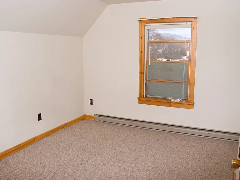 107 Franklin St #B — Photo 9