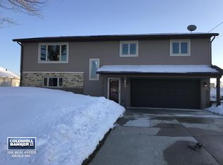 615 E Linden Ave, Manitowoc, WI 54220