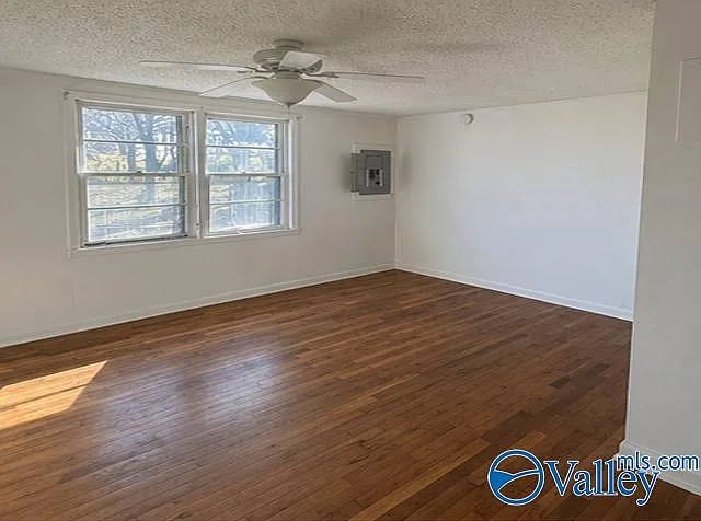120 Brockway Ave — Photo 7