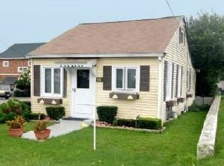 10 Greenbrier Rd, Narragansett, RI 02882