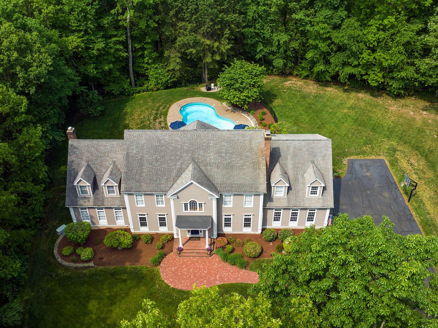 50 Hunters Way, Hamden, CT 06514 MLS 118844 Zillow