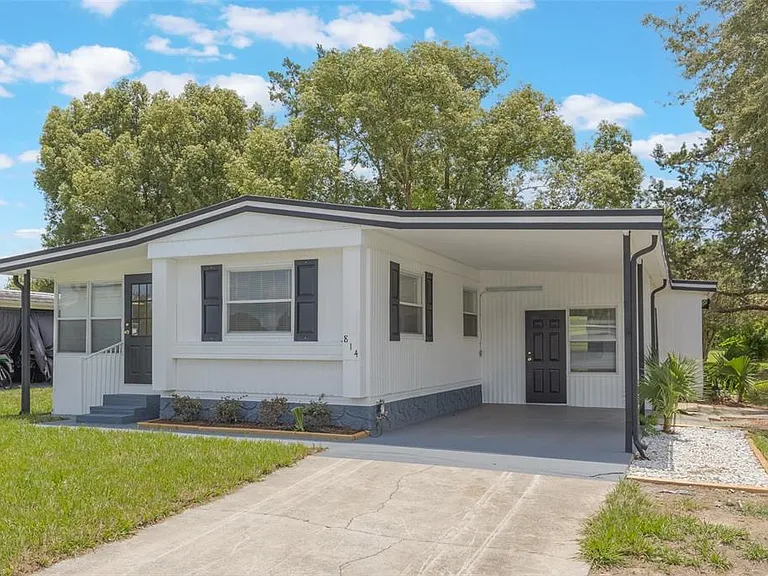 814 Roseapple Ave — Photo 2
