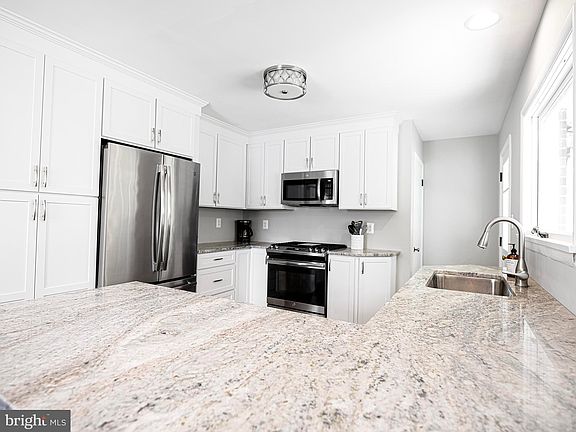 5th image of 605 Wendellwood Dr