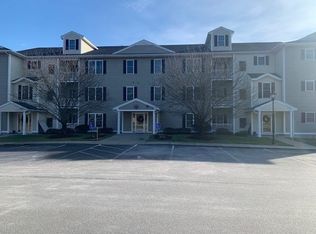 6-107 Stearns Ln, Merrimack, NH 03054