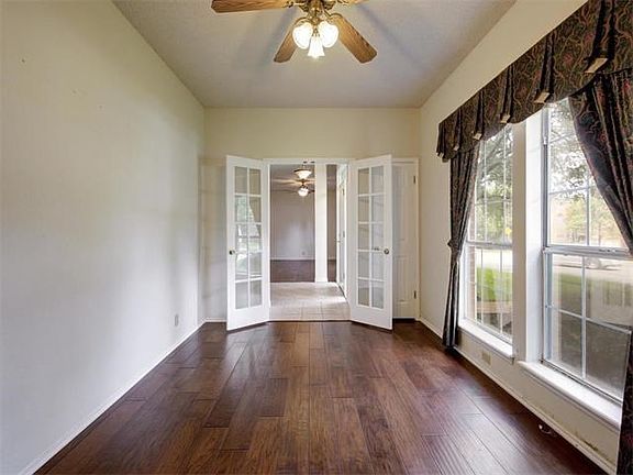 5th image of 1137 Oaklands Dr