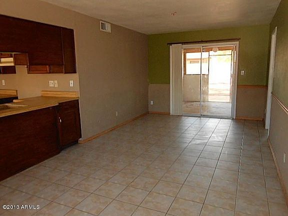 3rd image of 3340 E Emelita Ave