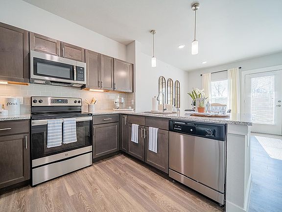 2nd image of 9246 Highland Creek Pkwy #4407