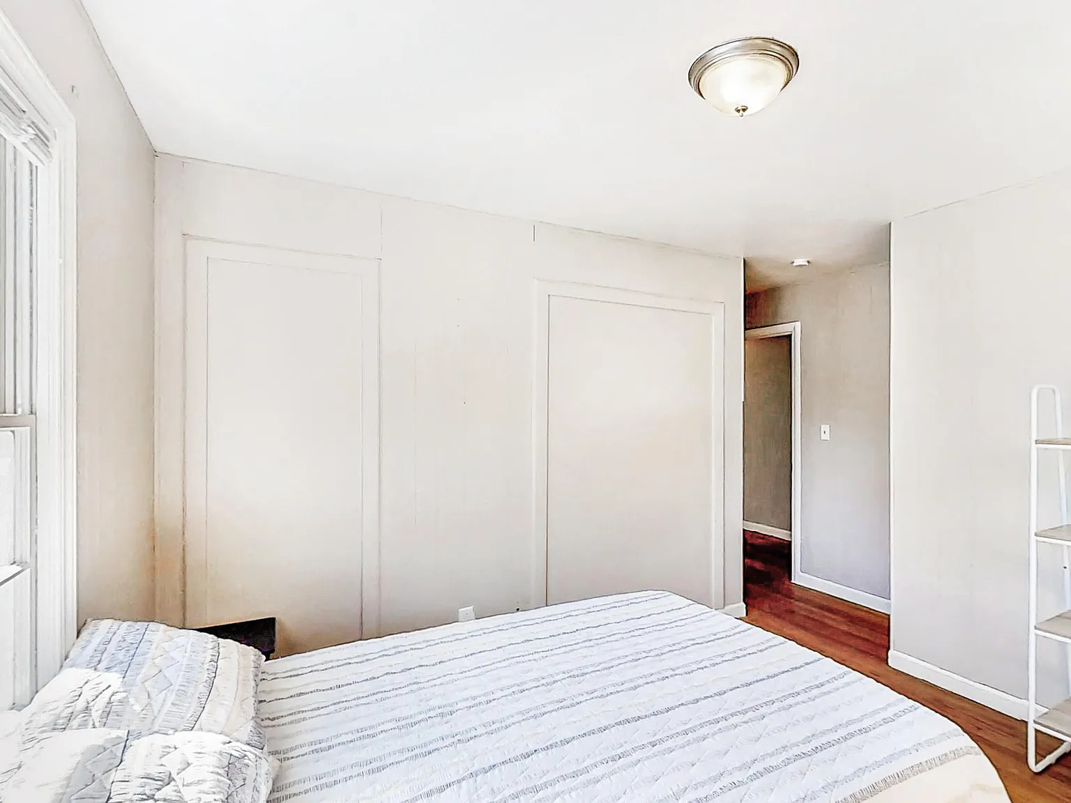 4 bed, 3.0 bath, 1501 sqft, $706 — Photo 2