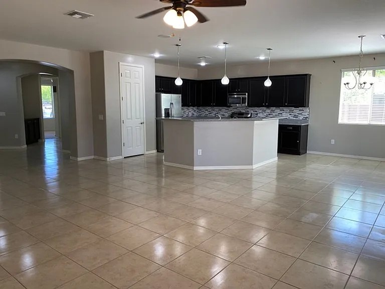 3411 W Tailfeather Dr — Photo 21