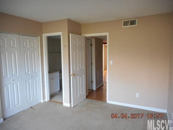 5th image of 1050 21st Ave NW APT 95