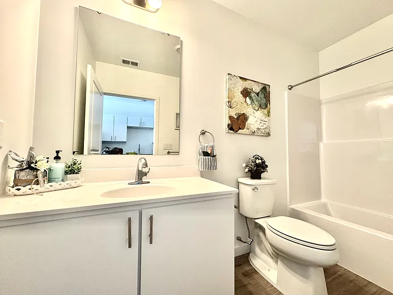 915 N Broad St #509 — Photo 9