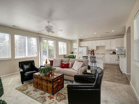 4th image of 1173 Pecos Way