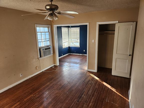 4th image of 523 Richardson St