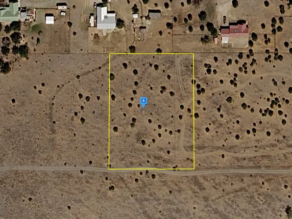 32 Woodline Dr, Edgewood, NM 87015