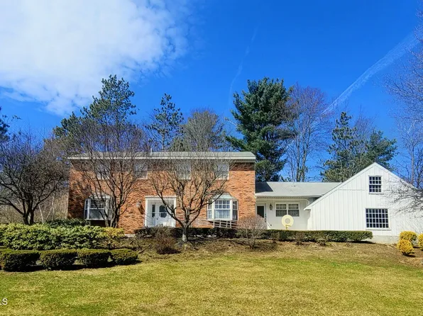 1205 Viewmont Drive, Niskayuna, NY 12309
